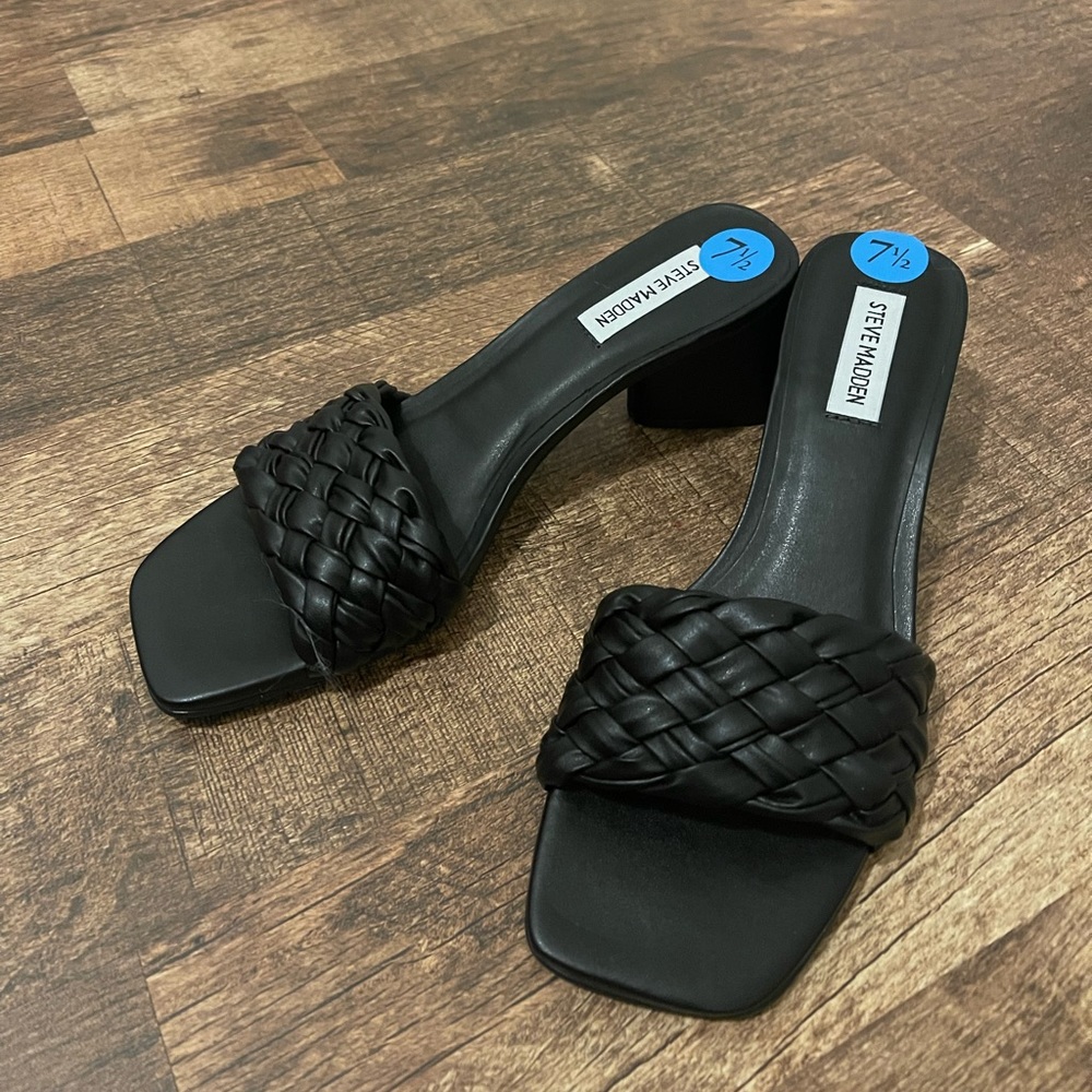 Steve Madden heeled sandal